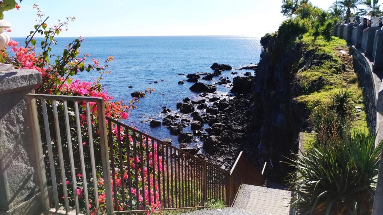 La Castellese Panzió Aci Castello Kültér fotó